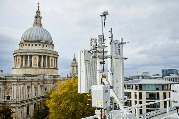 EE activates nine 5G trial sites in London