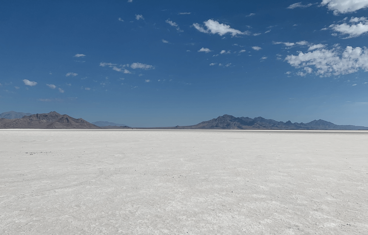 Amdocs posts revenue of $1.053 billion, up 2.2% yoy