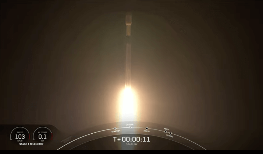 SpaceX deployed over 800 Starlink satellites in 2021