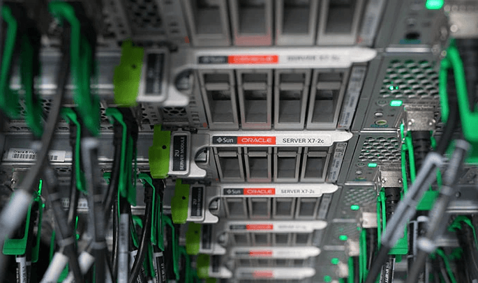 Oracle Delivers 850 MW and 300,000 GPUs