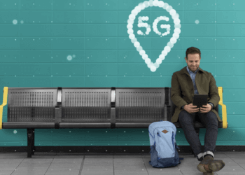 EE activates 5G on the London Underground,