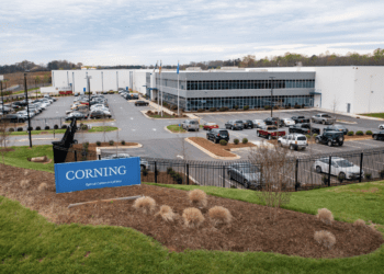 Corning opens new optical cable factory in North Carolina