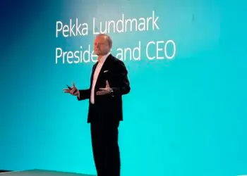 Pekka Lundmark Bids Farewell as CEO of Revitalized Nokia