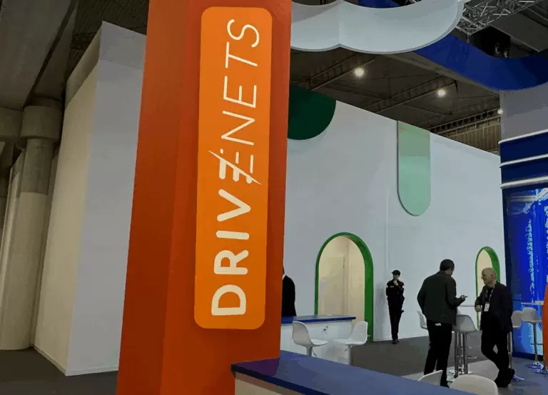 DriveNets Powers WhiteFiber’s 111.2 Tbps Cross-Data-Center AI Fabric