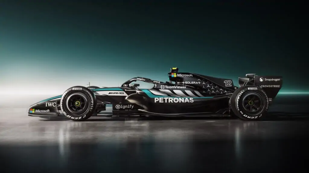 HPE and Mercedes F1 Accelerate Engineering with AI and Self-Driving Network
